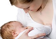 Breast-Feeding Problems Common for First-Time Moms