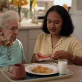 Home-Delivered Meals Could Help Some Avoid Nursing Home: Study