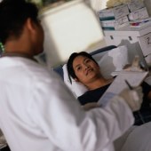 Late-Stage Cancer Diagnosis More Likely in Uninsured Teens, Young Adults
