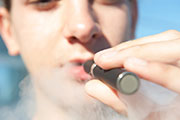 Viewing E-Cigarette Use May Keep Smokers From Quitting